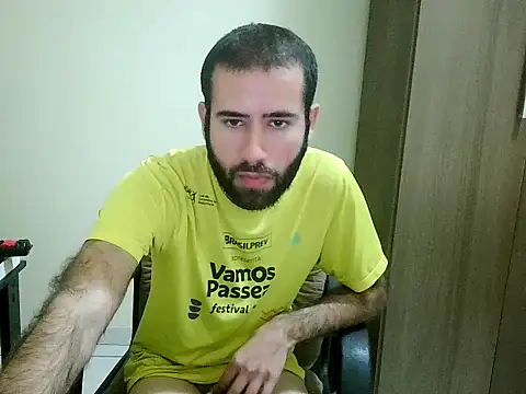 Snapshot of fthrfthr chatting on 10-13-25, 04:23 fthrfthr online show from 10-13-25, 04:23