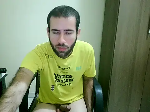 Snapshot of fthrfthr chatting on 10-16-25, 04:02 fthrfthr online show from 10-16-25, 04:02