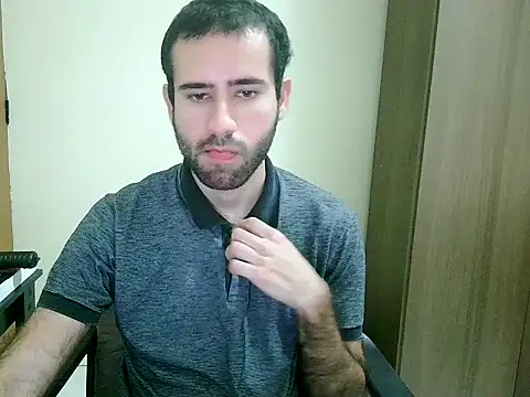 Snapshot of fthrfthr chatting on 10-30-25, 03:19 fthrfthr online show from 10-30-25, 03:19