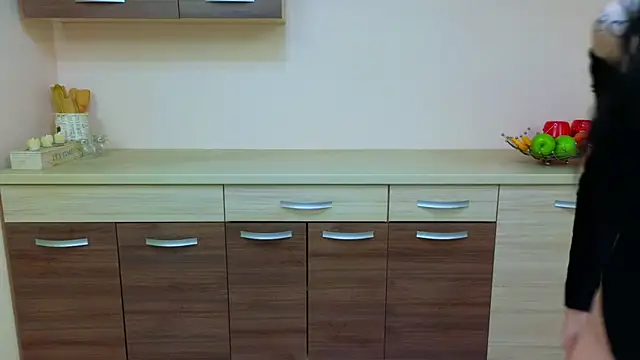 Snapshot of Ivanna__Rose chatting on 11-26-25, 06:14 Ivanna Rose online show from 11-26-25, 06:14