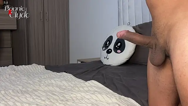 BelleXBeast online show from 10-26-25, 07:36