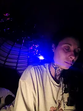 Snapshot of DarkAngelz1 chatting on 10-14-25, 02:23 DarkAngelz1 online show from 10-14-25, 02:23