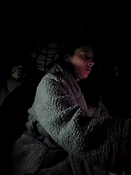 Snapshot of DarkAngelz1 chatting on 11-17-25, 01:22 DarkAngelz1 online show from 11-17-25, 01:22