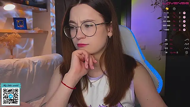 mia here online show from 11-24-25, 02:11