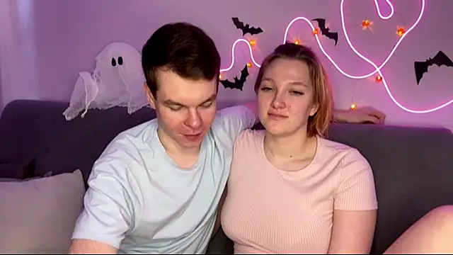 julielourens online show from 10-27-25, 08:18