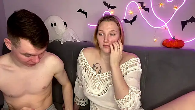 julielourens online show from 10-31-25, 08:04