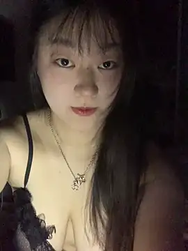 Snapshot of xialuo25 chatting on 04-27-26, 03:54 xialuo25 online show from 04-27-26, 03:54