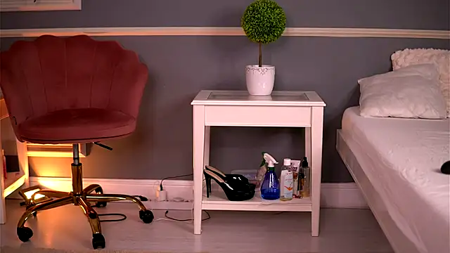 Snapshot of LucyxRios chatting on 11-20-25, 09:47 LucyxRios online show from 11-20-25, 09:47