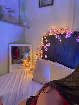 Snapshot of im-isabella chatting on 05-16-26, 12:07 im-isabella online show from 05-16-26, 12:07