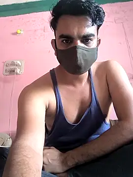 Snapshot of Riyansh_mehta chatting on 10-18-25, 07:42 Riyansh mehta online show from 10-18-25, 07:42