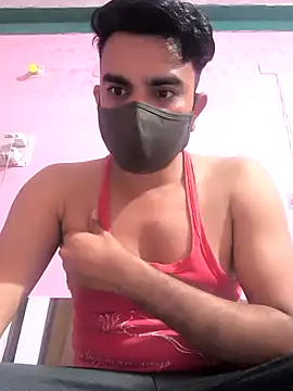 Snapshot of Riyansh_mehta chatting on 10-20-25, 05:35 Riyansh mehta online show from 10-20-25, 05:35