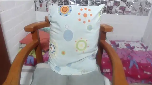 rose-crystal online show from 12-16-25, 01:05