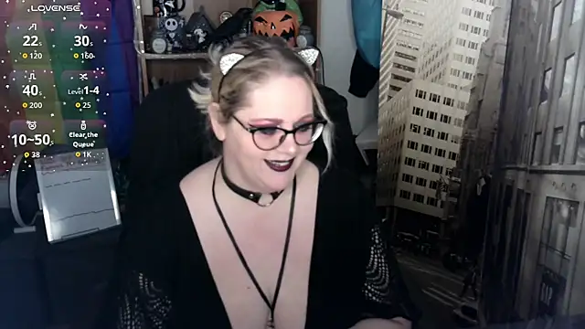 Snapshot of Kinky_Witch chatting on 07-16-26, 05:52 Kinky Witch online show from 07-16-26, 05:52
