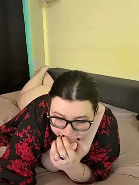 Snapshot of HaleyAyush chatting on 02-21-26, 04:41 HaleyAyush online show from 02-21-26, 04:41