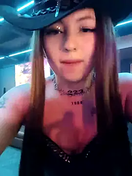 Snapshot of madelen_b chatting on 12-02-25, 02:06 madelen b online show from 12-02-25, 02:06