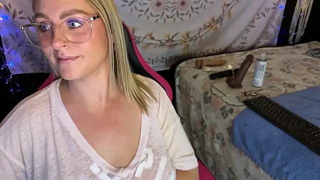 BossMomma0387 online show from 11-25-25, 04:18