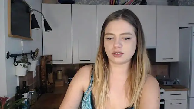 Snapshot of BuffyxLUST chatting on 01-19-26, 03:38 BuffyxLUST online show from 01-19-26, 03:38