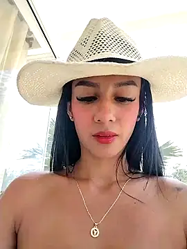 Juliana Xander online show from 09-27-25, 05:40