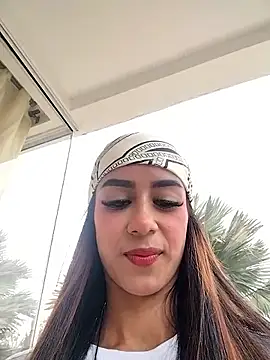 Juliana Xander online show from 11-15-25, 02:13