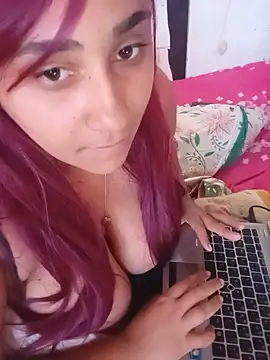 Snapshot of srtsara chatting on 07-09-26, 02:32 srtsara online show from 07-09-26, 02:32
