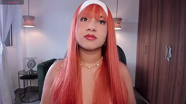 DANDARA THOM online show from 09-19-25, 07:25