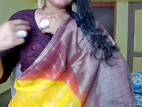 Snapshot of MasTANIYA chatting on 09-13-25, 12:38 MasTANIYA online show from 09-13-25, 12:38