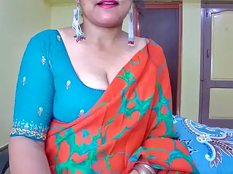 Snapshot of MasTANIYA chatting on 10-18-25, 06:52 MasTANIYA online show from 10-18-25, 06:52