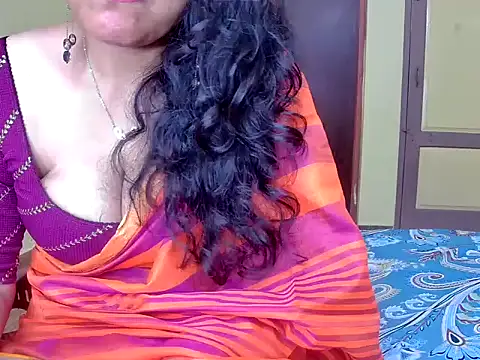Snapshot of MasTANIYA chatting on 12-01-25, 01:32 MasTANIYA online show from 12-01-25, 01:32