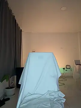 18 salo online show from 09-11-25, 04:23