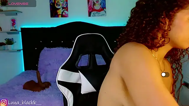 Snapshot of Luna_blackk chatting on 09-12-25, 09:04 Luna blackk online show from 09-12-25, 09:04