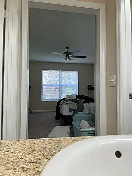 Snapshot of sweetsirenn chatting on 03-05-26, 02:35 sweetsirenn online show from 03-05-26, 02:35