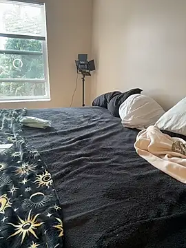 sweetsirenn online show from 04-10-26, 07:07