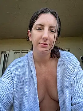 Snapshot of sweetsirenn chatting on 07-27-26, 12:56 sweetsirenn online show from 07-27-26, 12:56