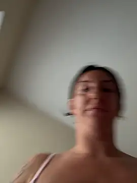 Snapshot of sweetsirenn chatting on 07-28-26, 02:13 sweetsirenn online show from 07-28-26, 02:13