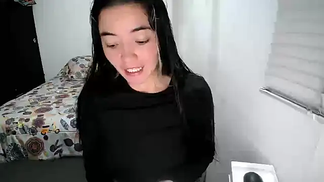 Snapshot of Came-II chatting on 12-22-25, 03:03 Came-II online show from 12-22-25, 03:03