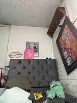 SALOME KORLAND online show from 04-10-26, 07:29