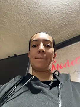 Snapshot of SALOME_KORLAND chatting on 05-25-26, 01:50 SALOME KORLAND online show from 05-25-26, 01:50