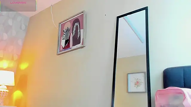 isabella milf  online show from 09-13-25, 07:13