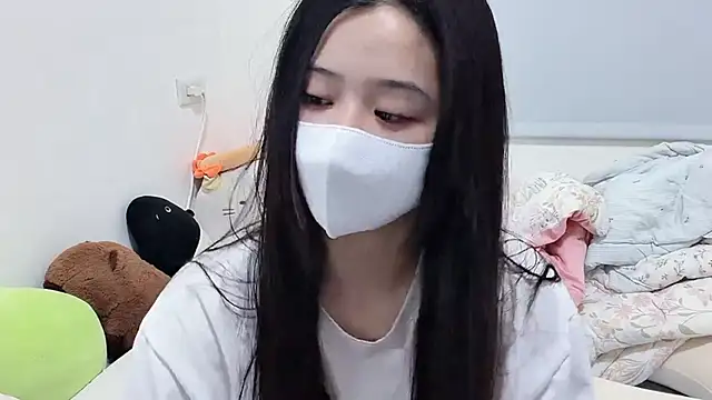Snapshot of LHeart chatting on 05-26-26, 03:08 LHeart online show from 05-26-26, 03:08