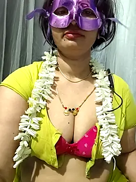 Snapshot of sesiteluguammayi chatting on 05-13-26, 11:33 sesiteluguammayi online show from 05-13-26, 11:33