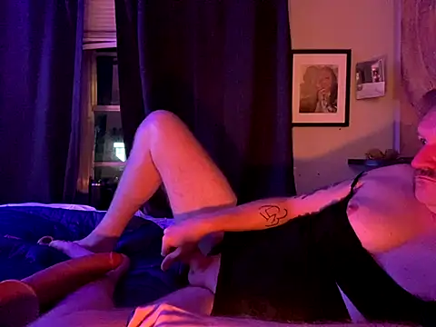 Snapshot of lilthicky352 chatting on 10-03-25, 03:03 lilthicky352 online show from 10-03-25, 03:03