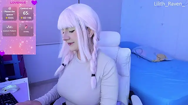 Snapshot of Lilith_Raven_ chatting on 11-25-25, 06:35 Lilith Raven online show from 11-25-25, 06:35