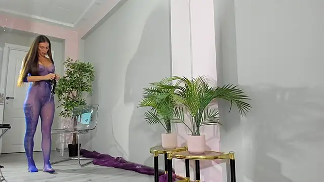 MayaHellen online show from 12-19-25, 05:47