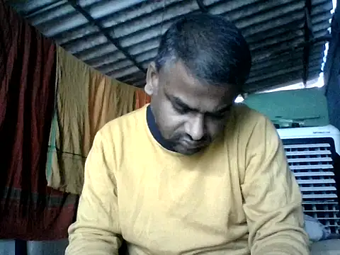 sree4143 online show from 12-16-25, 05:12