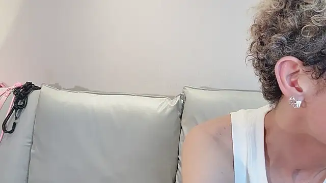 Snapshot of 19cmfuck18girl chatting on 07-18-26, 03:49 19cmfuck18girl online show from 07-18-26, 03:49