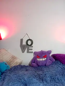 Fox Roxxan online show from 11-14-25, 01:15