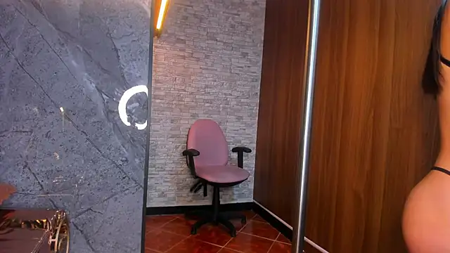 Stephany Rodriguez online show from 12-14-25, 11:04