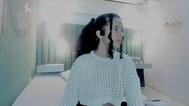 Sweet Lucyy online show from 09-28-25, 04:18