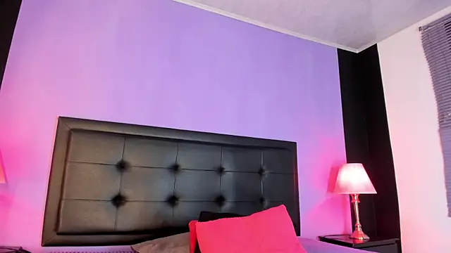 Snapshot of GreciaFox1 chatting on 05-15-26, 12:12 GreciaFox1 online show from 05-15-26, 12:12