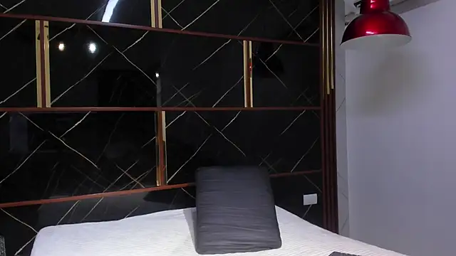 HannyThompson online show from 11-08-25, 12:16